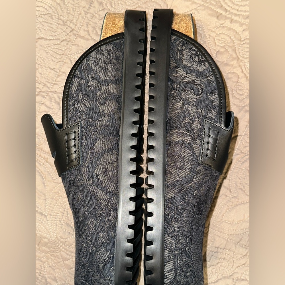 Versace Medusa Head-embellished Barocco-jacquard mules - Picture 6 of 16